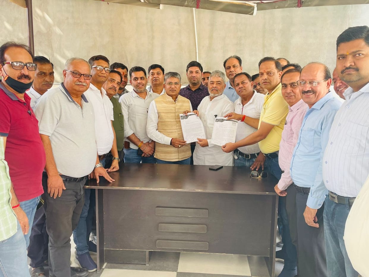 Submitted a memorandum to the Mayor regarding the problems in the NDC portal, Yamunanagar