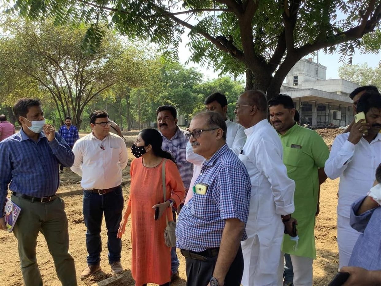 Hathras: Medical college to be built in Parag Dairy, team of Agra and Delhi inspected