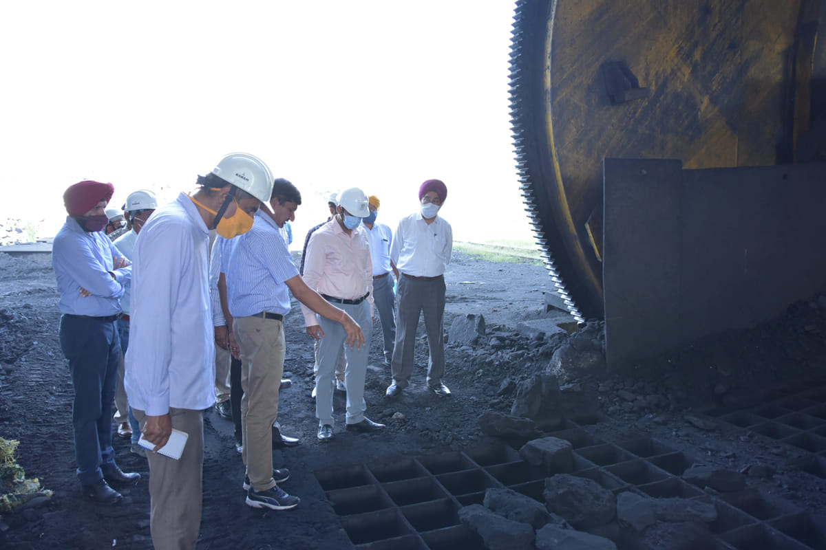 One unit closed due to thermal repairs, coal for nine days for the other, Yamunanagar