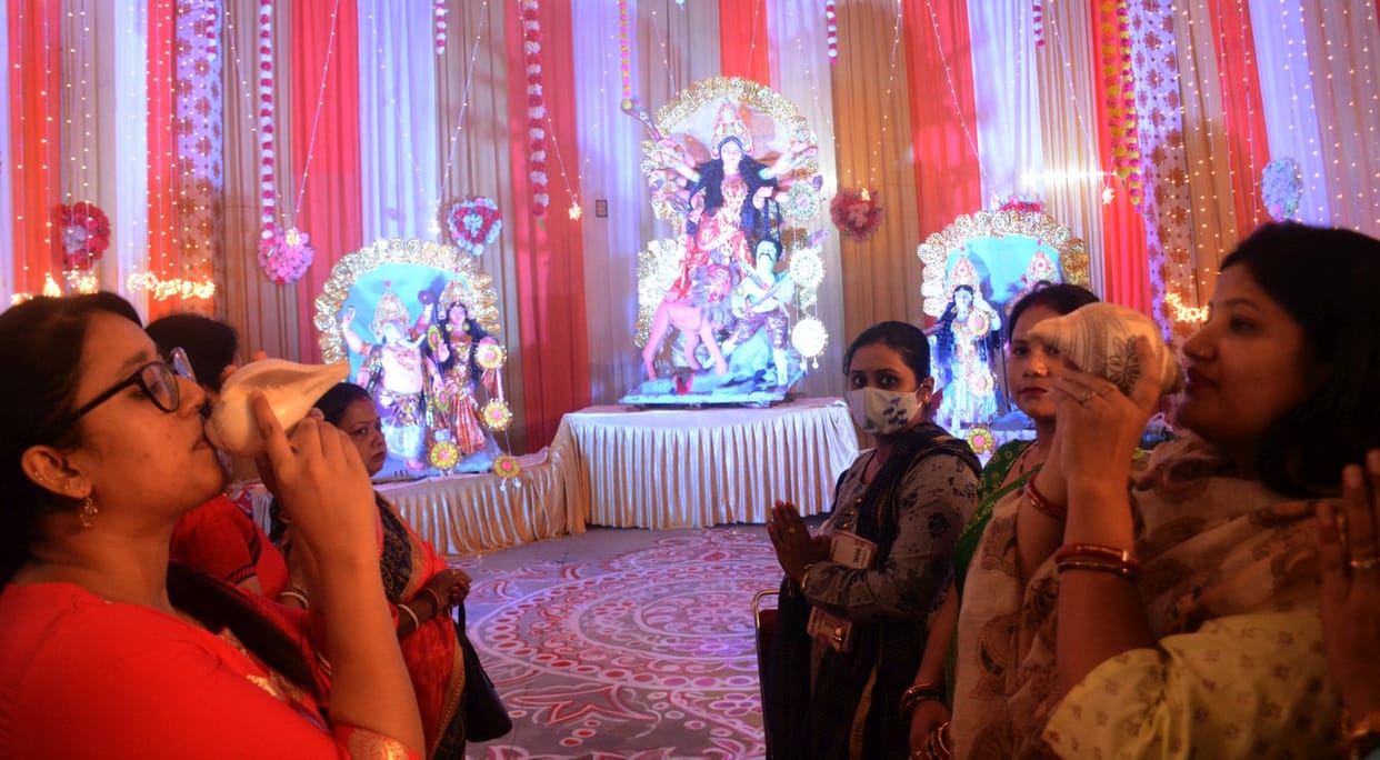 Durga Mahotsav started with Pran Pratishtha