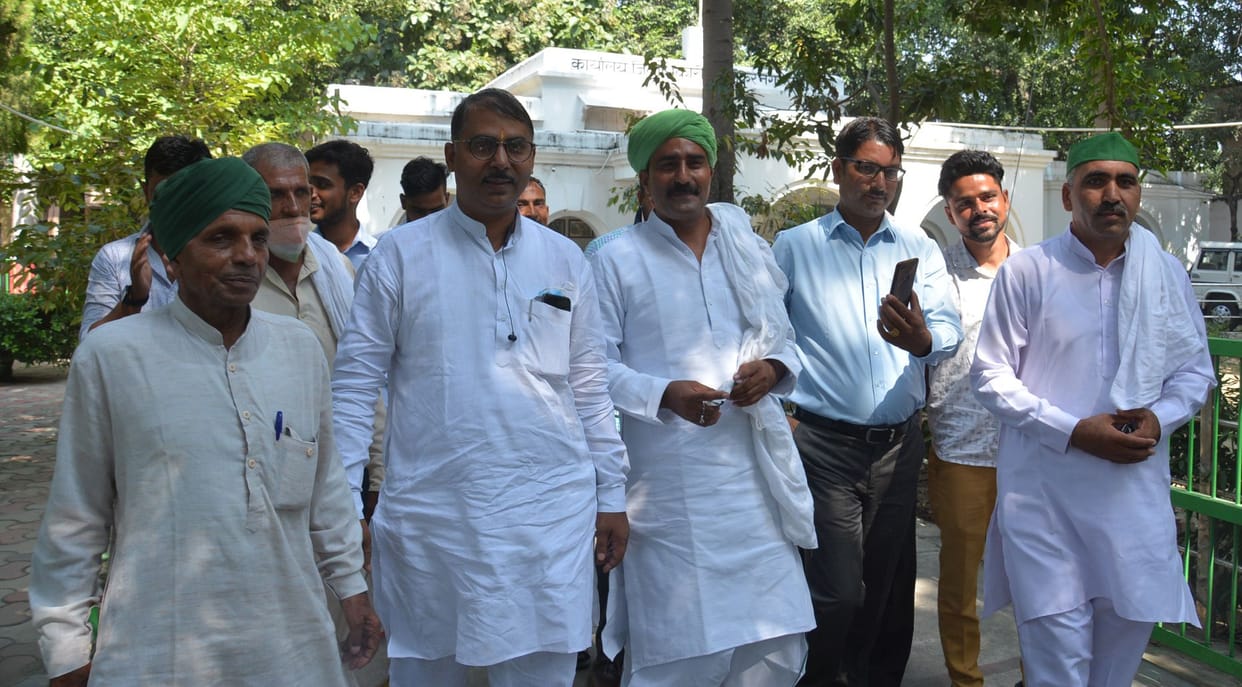 Memorandum given to DM regarding farmer problems