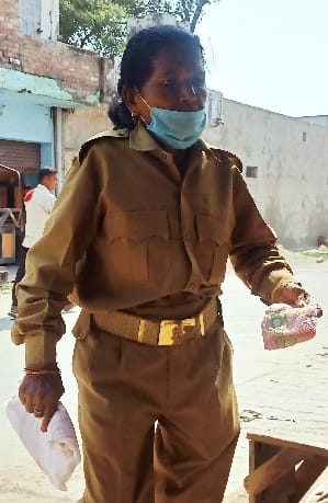 The woman reached the police station wearing a police uniform said - I have been doing duty for three months, still not paid salary