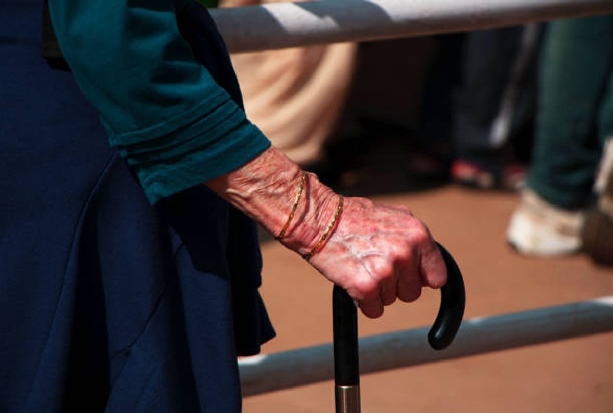 Submitting Life certificate is now easy thru online mode for pensioners