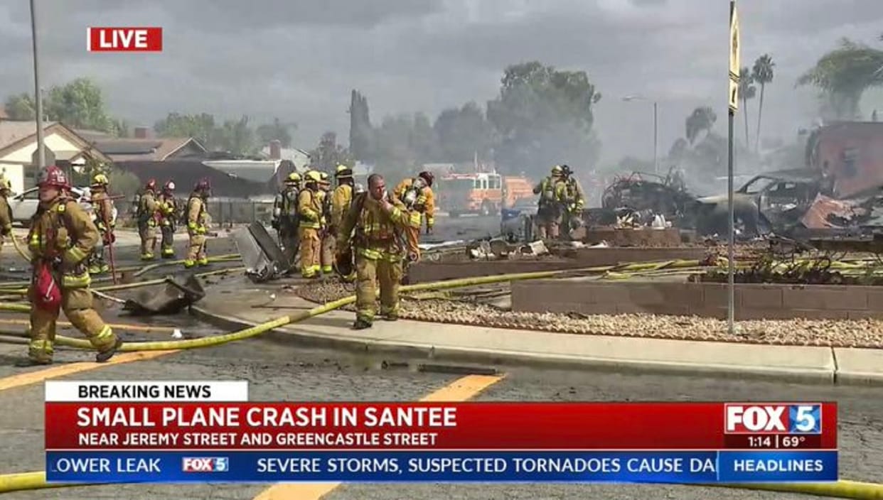 A small plane crashes near Southern California, two people killed and two others injured