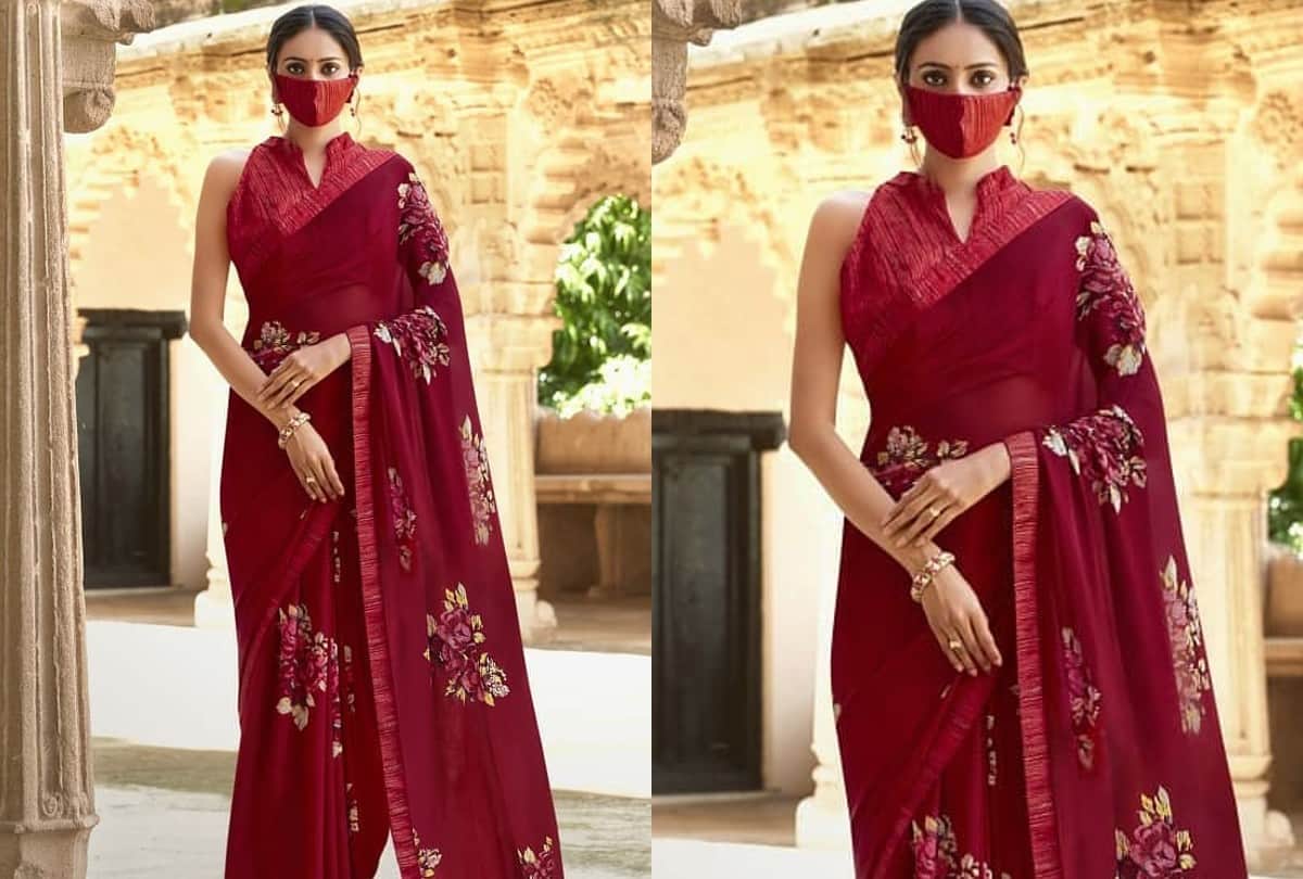 Delhi Pollution Fashion Tips Trendy Face masks With Saree and Lehenga look stylish