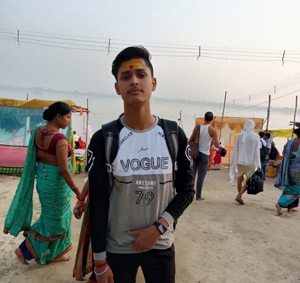 Youth died due to drowned in ganga during bath returned from maa vindhyavasini visit in varanasi