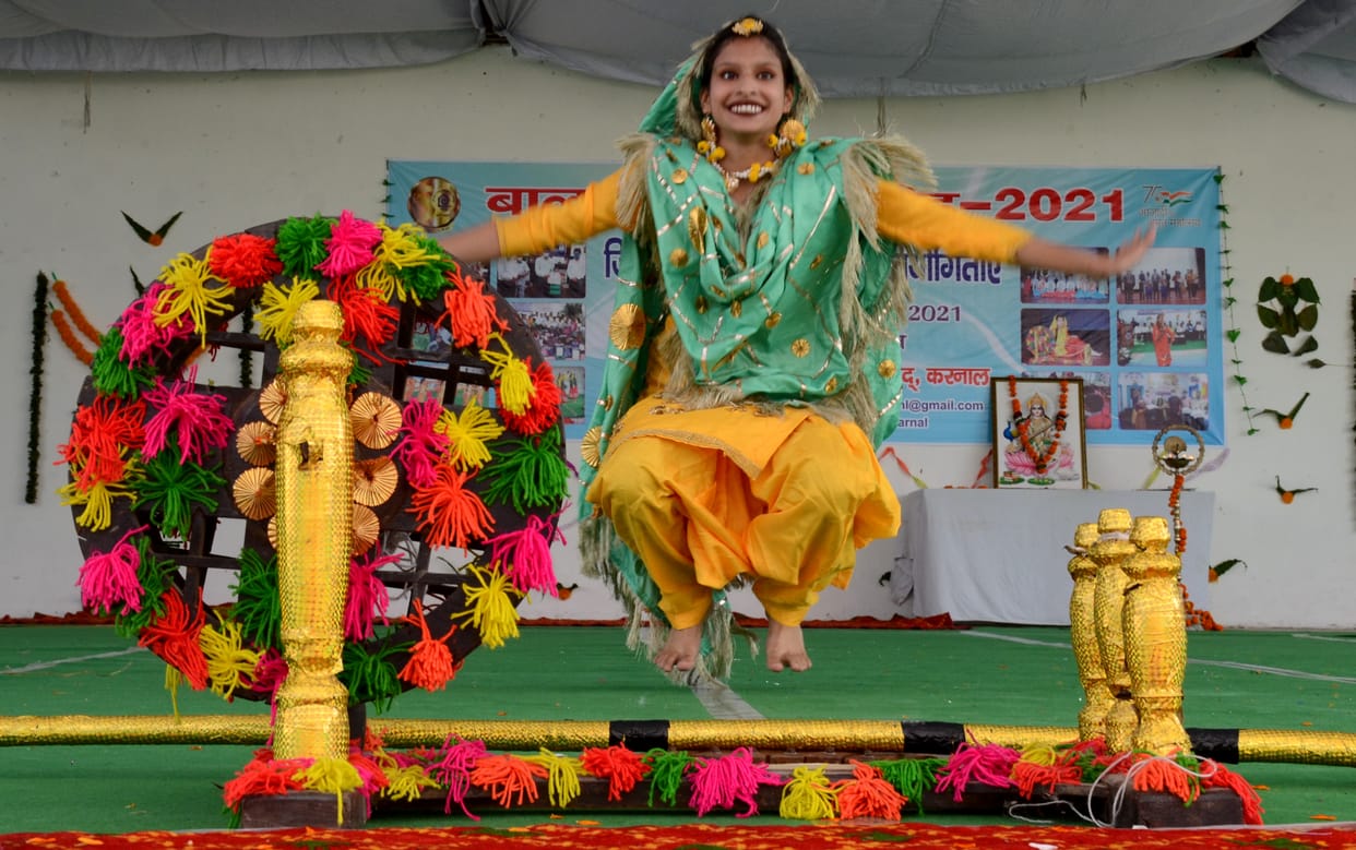 Colors of Haryanvi, Punjabi culture scattered through dance