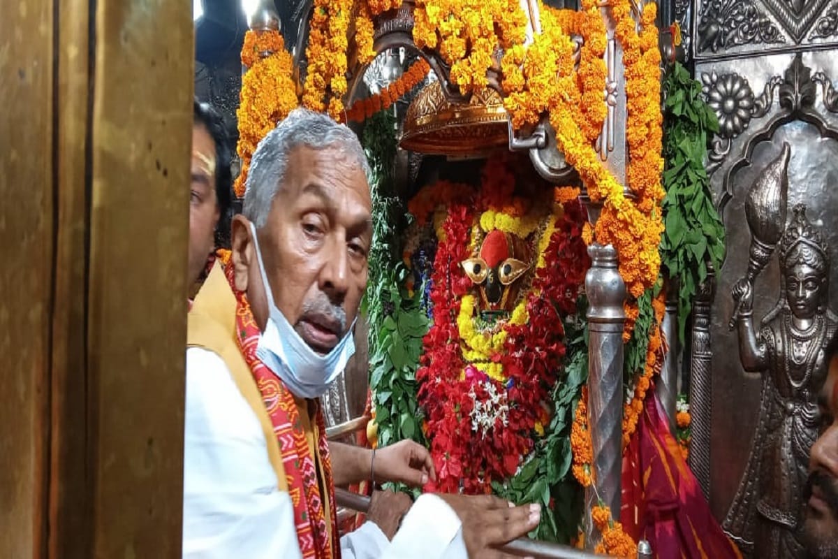 shardiya navratri 2021 ashtam tithi vindhyachal dham bihar governor faugu chauhan worship