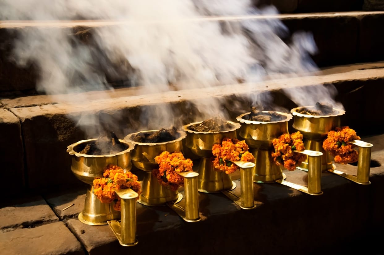 Use these metal utensils in worship to please God