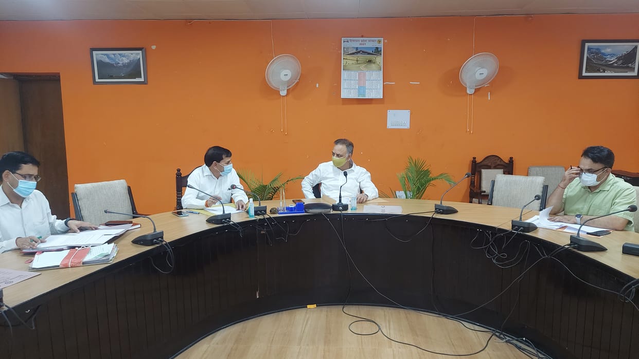 covid vaccination will be done in two sessions in the district hospital