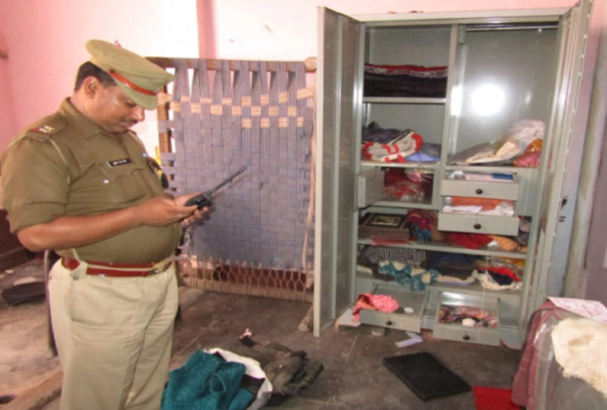 Madhya Pradesh Dewas district Burglars who left behind note at SDM home on finding paltry cash held 