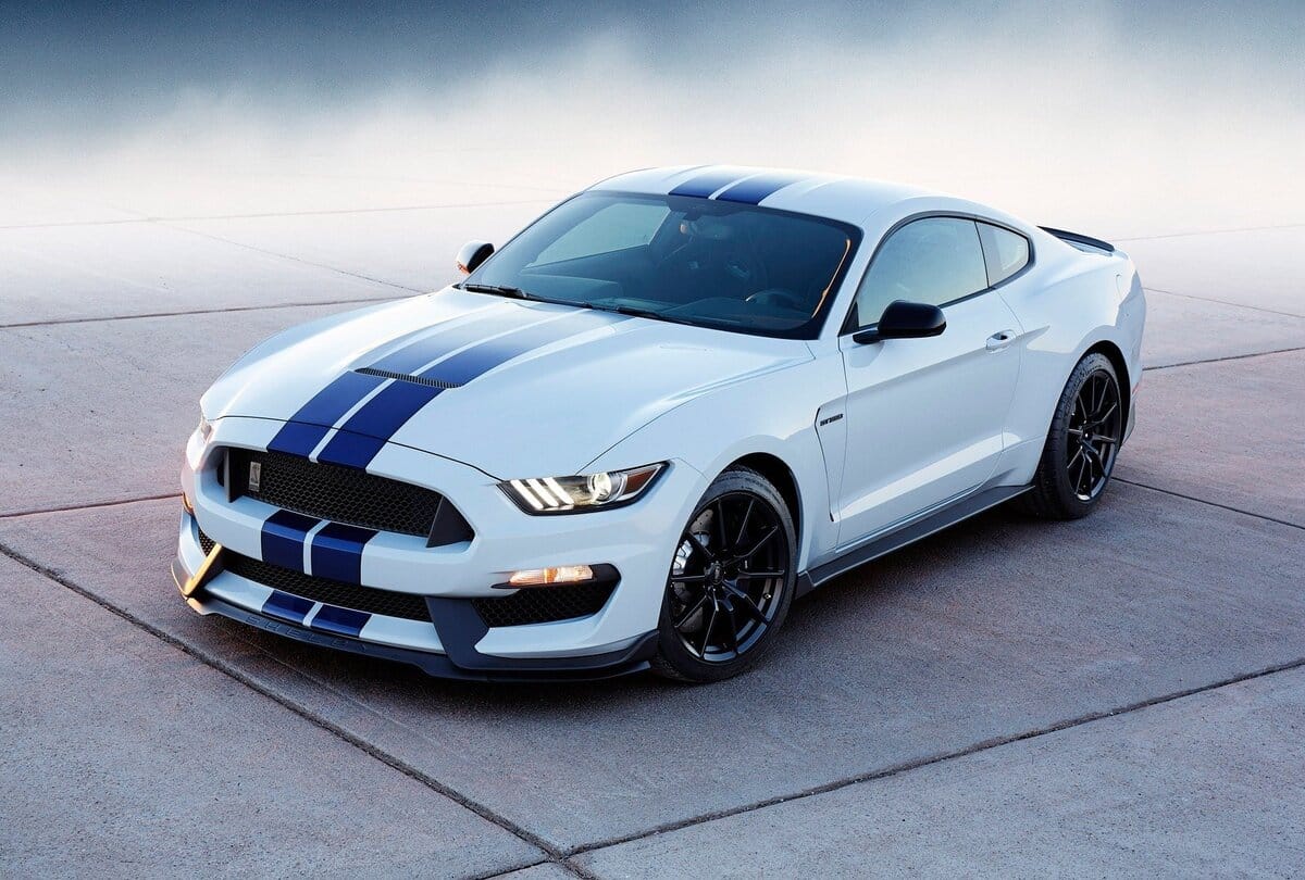 Car loan tips if you are going to buy a new car on loan price so keep these things in mind