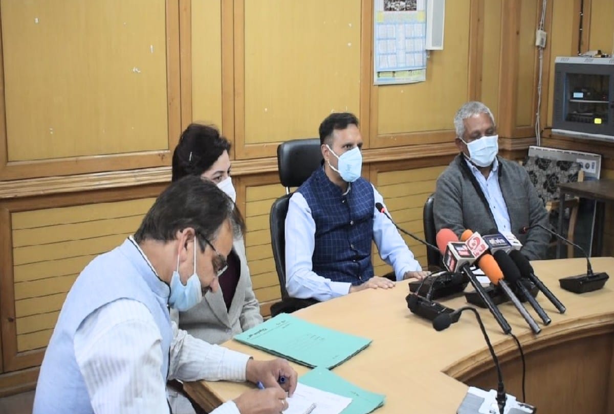 Achievement: Himachal's Kinnaur became the first district in the country to vaccinate 100 percent people covid resistant vaccine