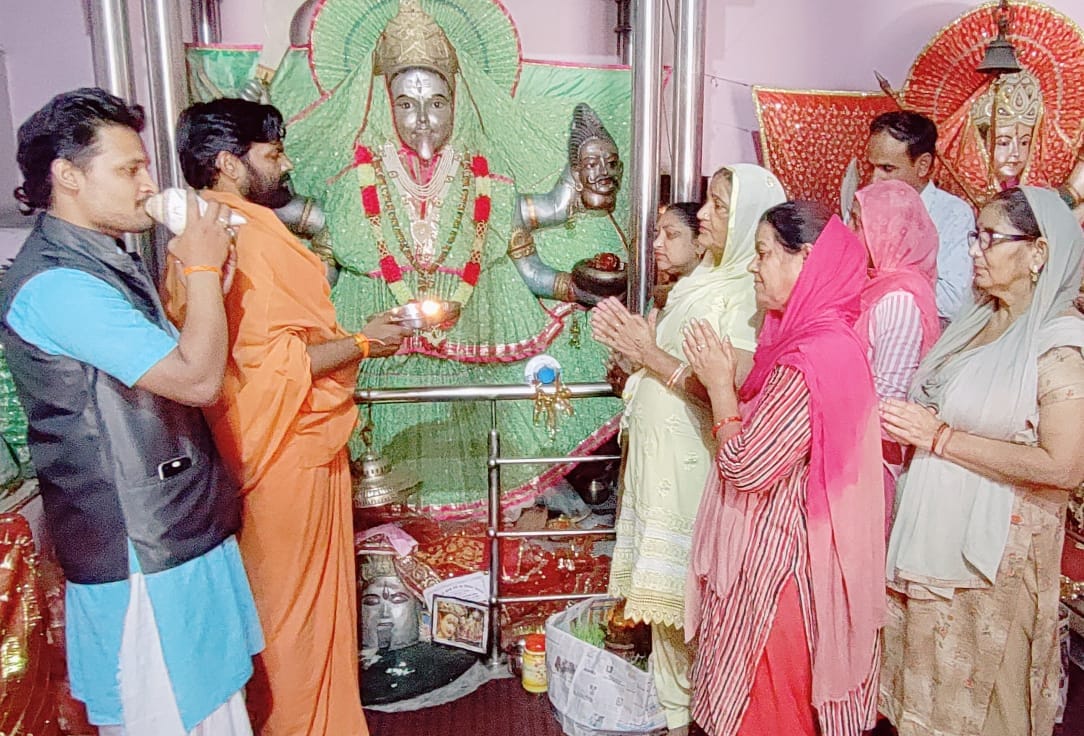 Chanting of Maa Durga and Kalratri