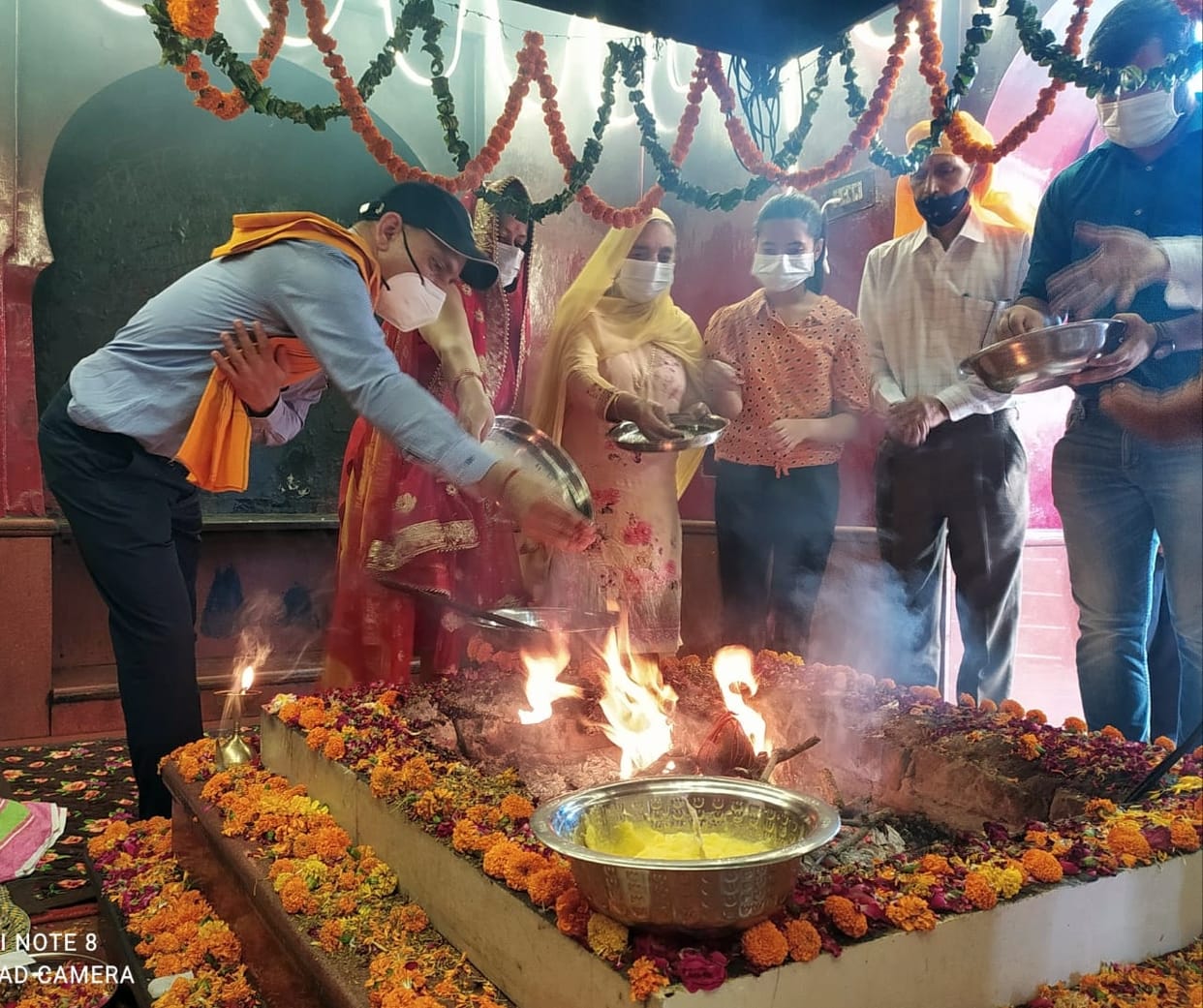 six thousand people come to nalasundri temple trilokpur  sirmaur on  durga astmi occasion