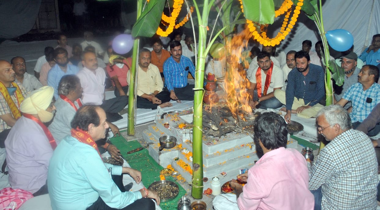 Fire ignited in boiler with worship in Shamli, Thanabhavan sugar mills