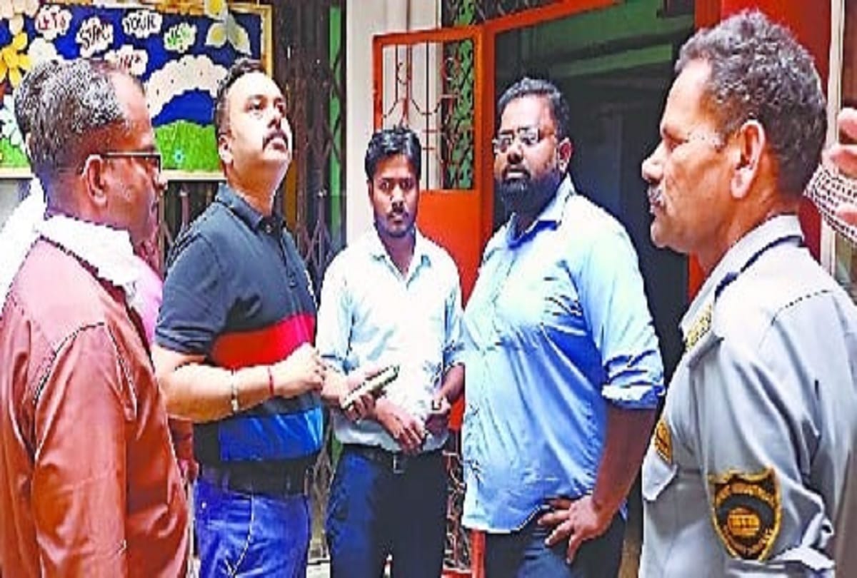 Student who came to take TC beat up teachers with colleagues, report filed