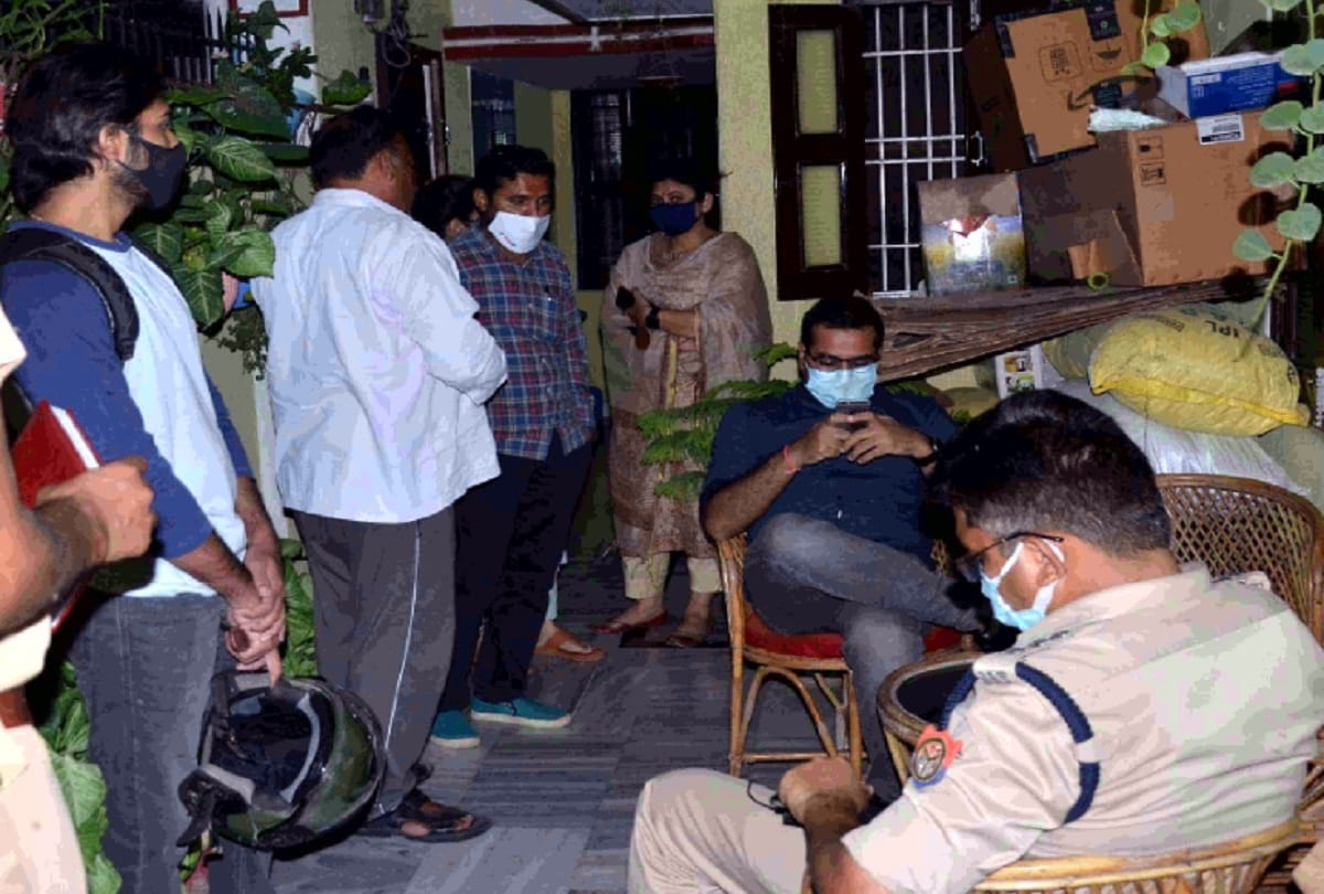 operator of the Kasimpur oxygen plant Doctor Aastha committed suicide in aligarh
