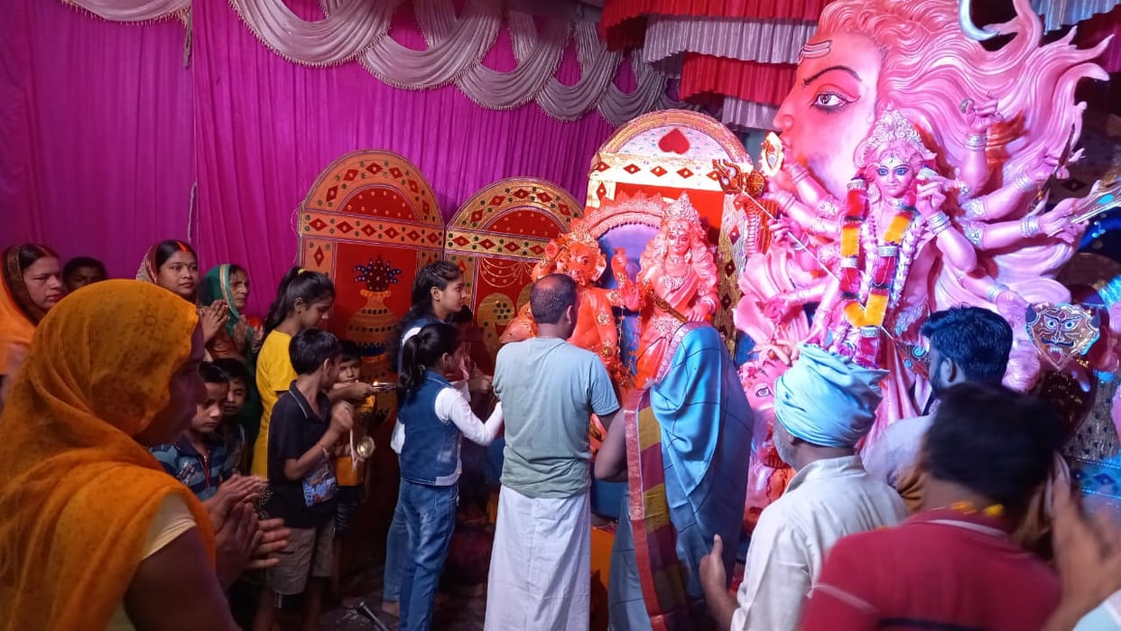 Devotion of power from city to village