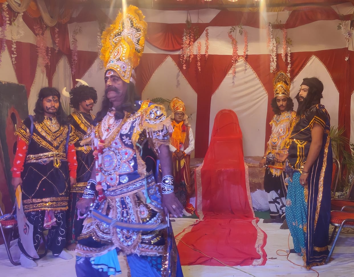 Hanuman ji set fire, Ravana's Lanka was burnt by smoke