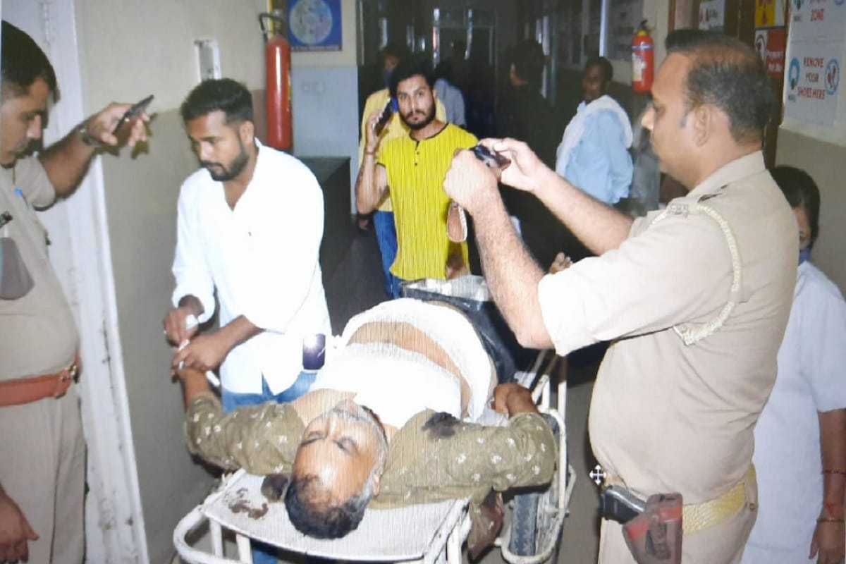UP News: A youth has shot his brother in Saharanpur city