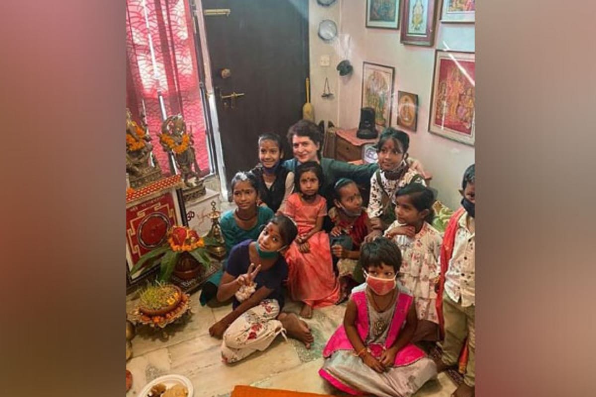 Priyanka Gandhi celebrates Durga Ashtami at home of foster sister of her father Rajiv Gandhi