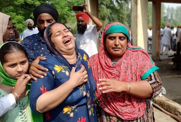 Martyr Naib Subedar Jaswinder Singh Mother Said She will also Send her Grandson to Army
