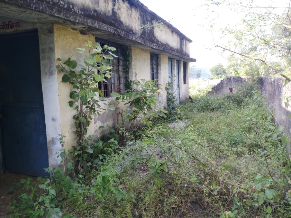 sub health centre, patna, shabby building