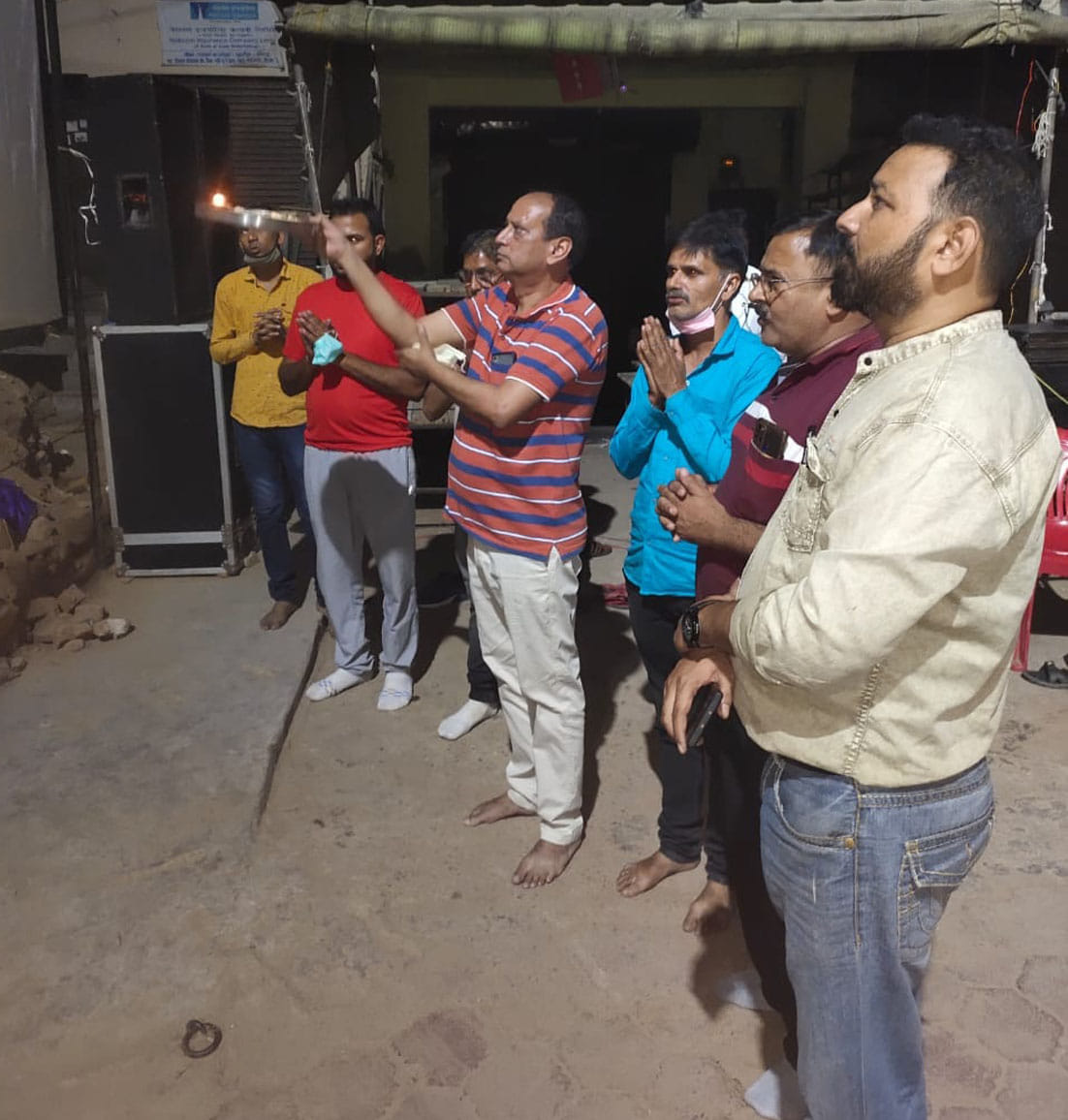 Dr. Afzal Ahmed inaugurated Ramlila by performing aarti