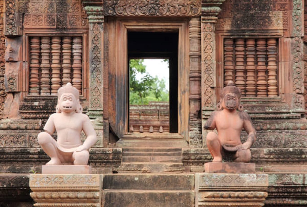 ajab gajab story of worlds largest Hindu temple in combodia but no any hindu in this country