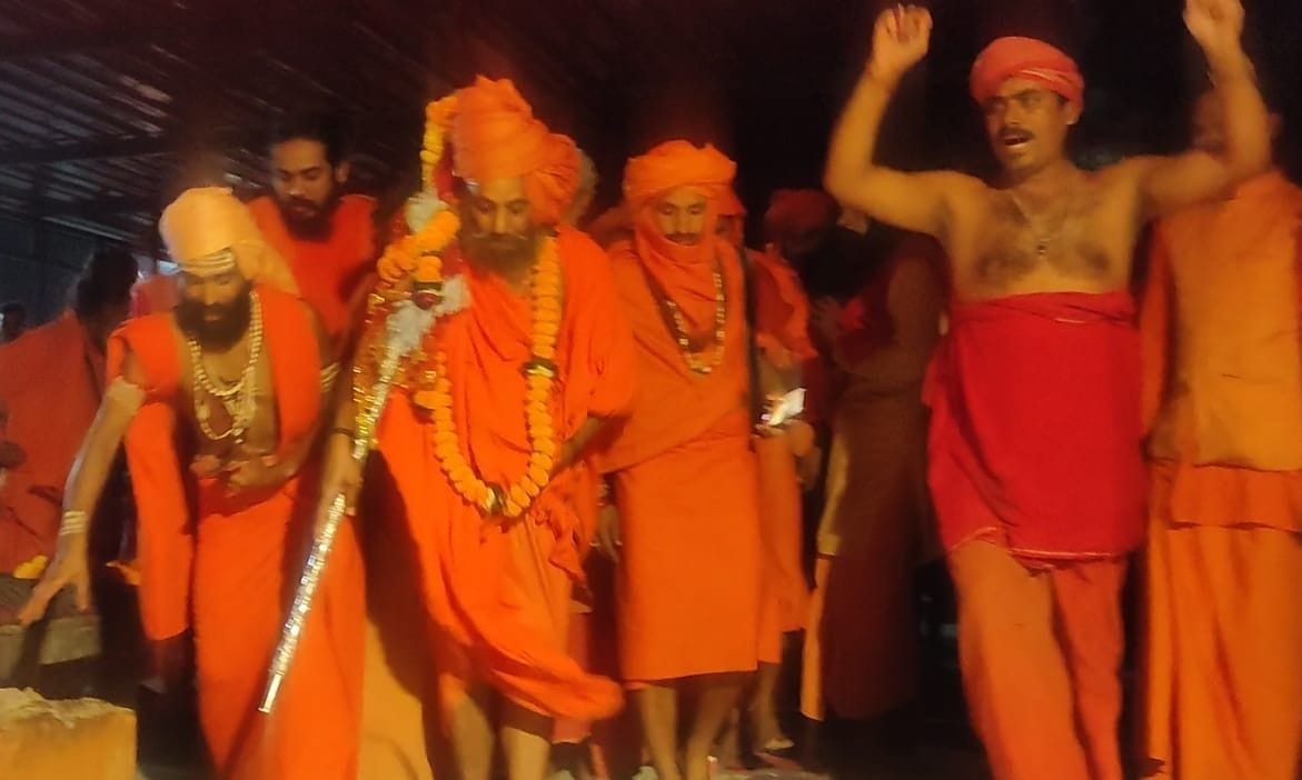 Worship on Harki Padi before the stick journey