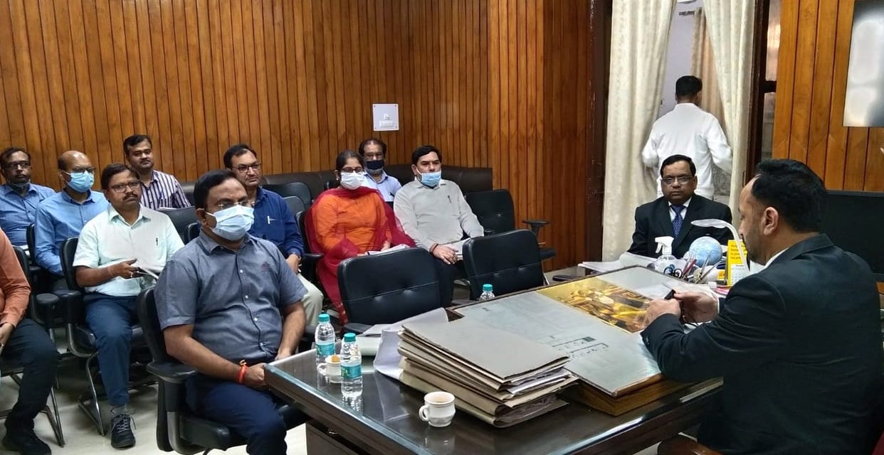 Aligarh: Legal literacy reached from village to village in the Amrit Festival of Independence: District Judge