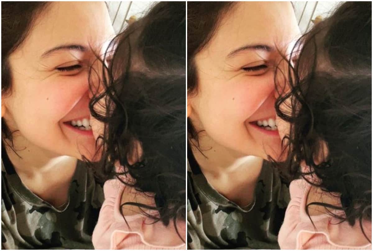 Anushka  and Virat are all smiles as they enjoy breakfast with Vamika in new pic