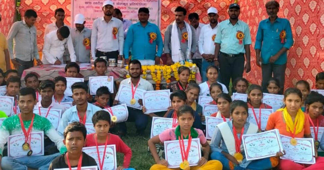 Arjun and Saba top in 100 meter race