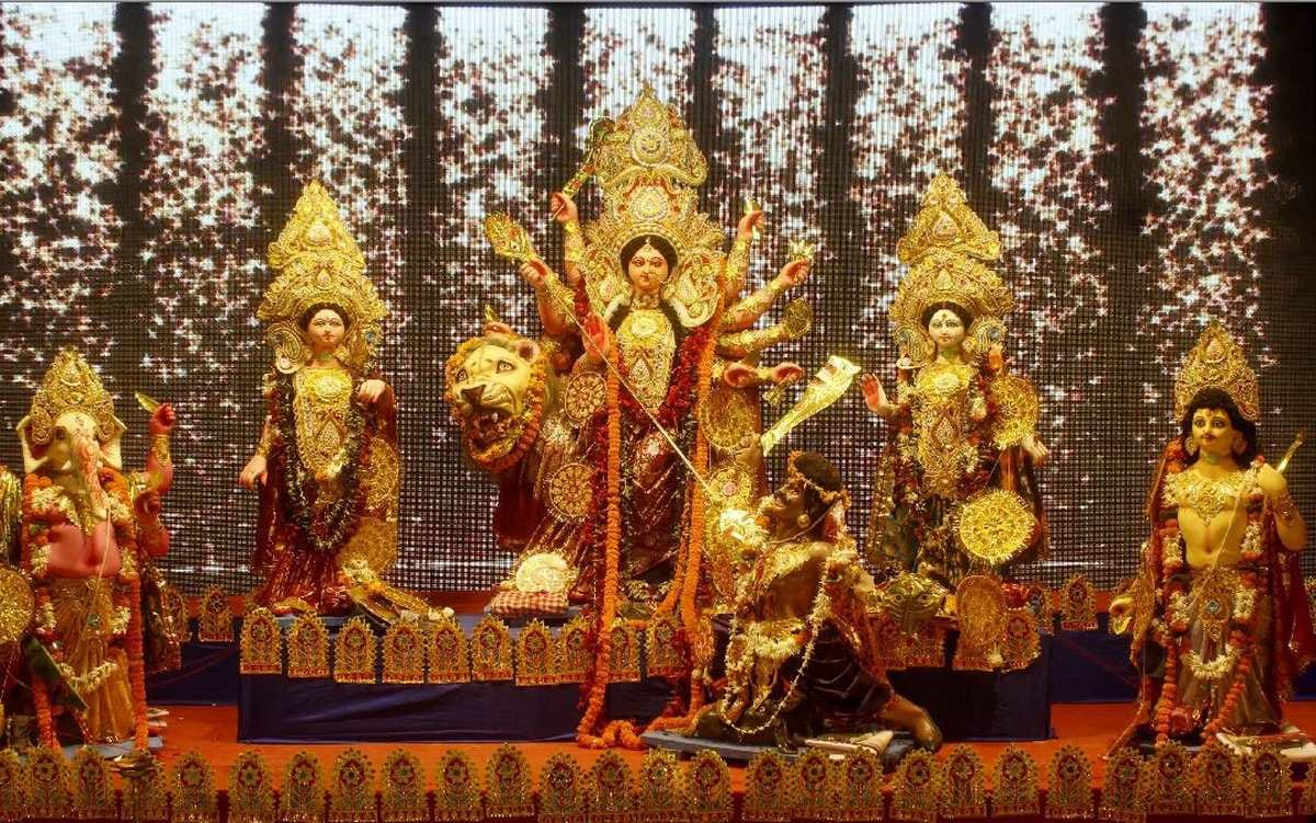 Navratri 2021: Maa Durga pandals of Shiva city Kashi increased in evening devotees 