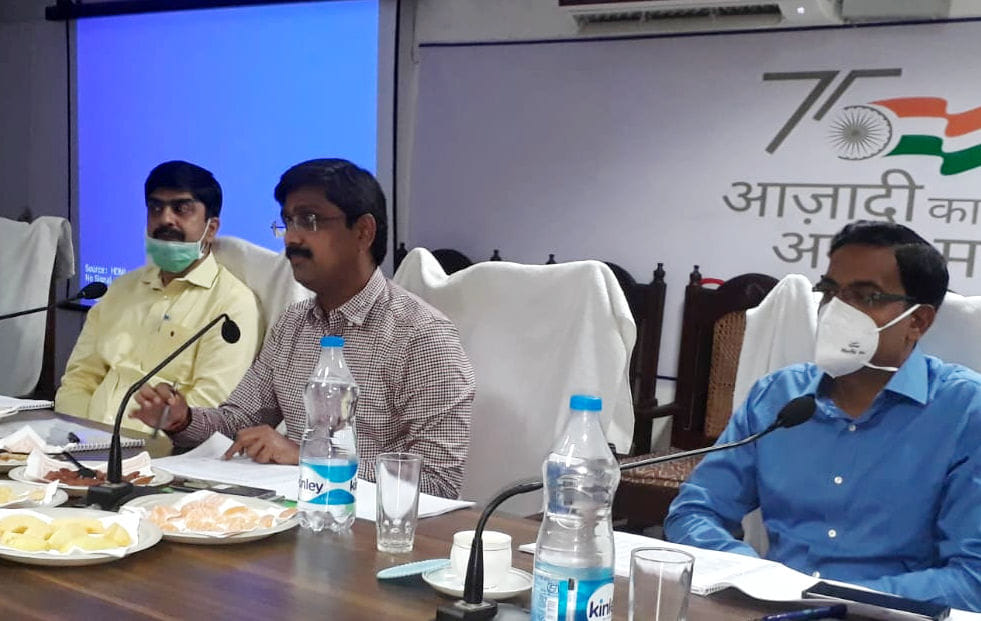 Illegal sale of liquor should not be allowed under any circumstances: Commissioner