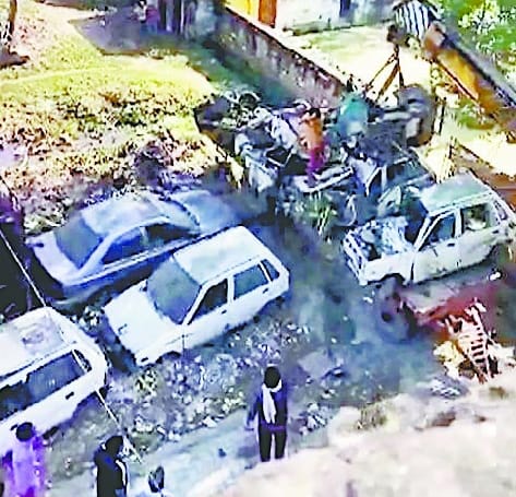 Video Viral: Cars parked in the police station were sold to junk