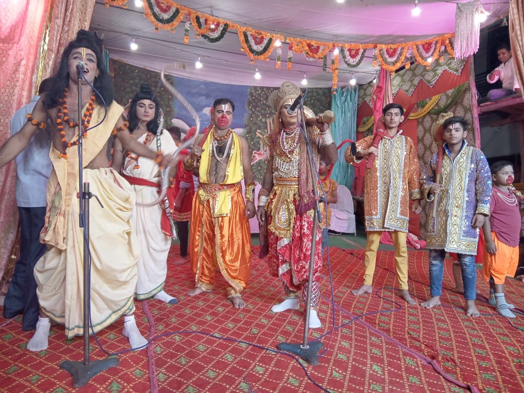 Lay Sanjeevan Lakhan Jiye, Shri Raghubir Harshi Ur Laye