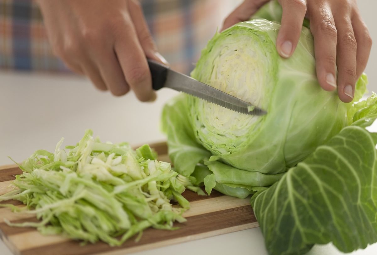 Cabbage Benefits And Side Effects Patta Gobhi Khane Ke Fayde Aur Nuksan