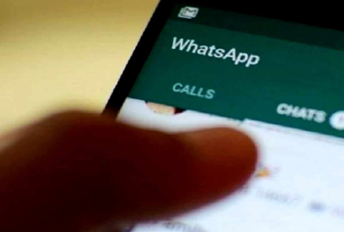 Cyber criminals fraud by sending messages of Playboy on whatsapp
