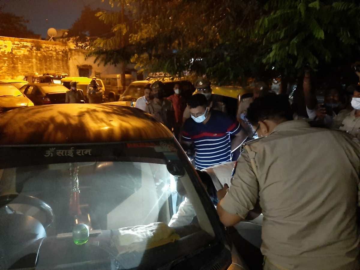 Mobile tower company engineer kidnapped mobile found in recovered scorpio in chandauli