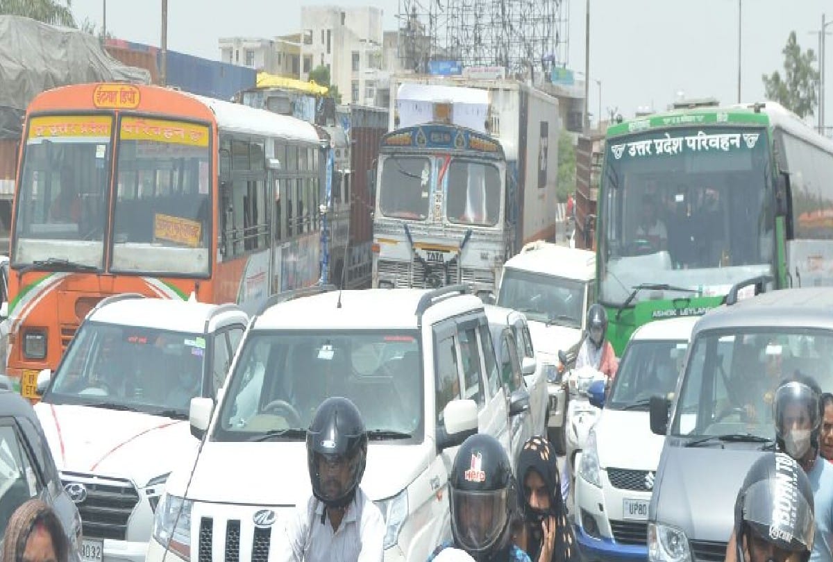 police issue challan of 20 buses for traffic jam on highway in agra