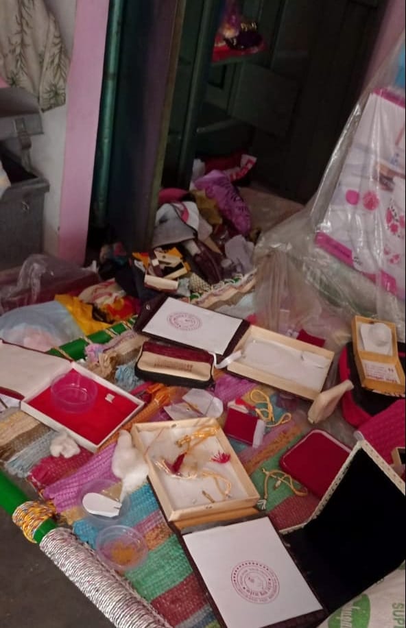 Tractor blew away valuable goods including cash and jewelry from the repairman's house