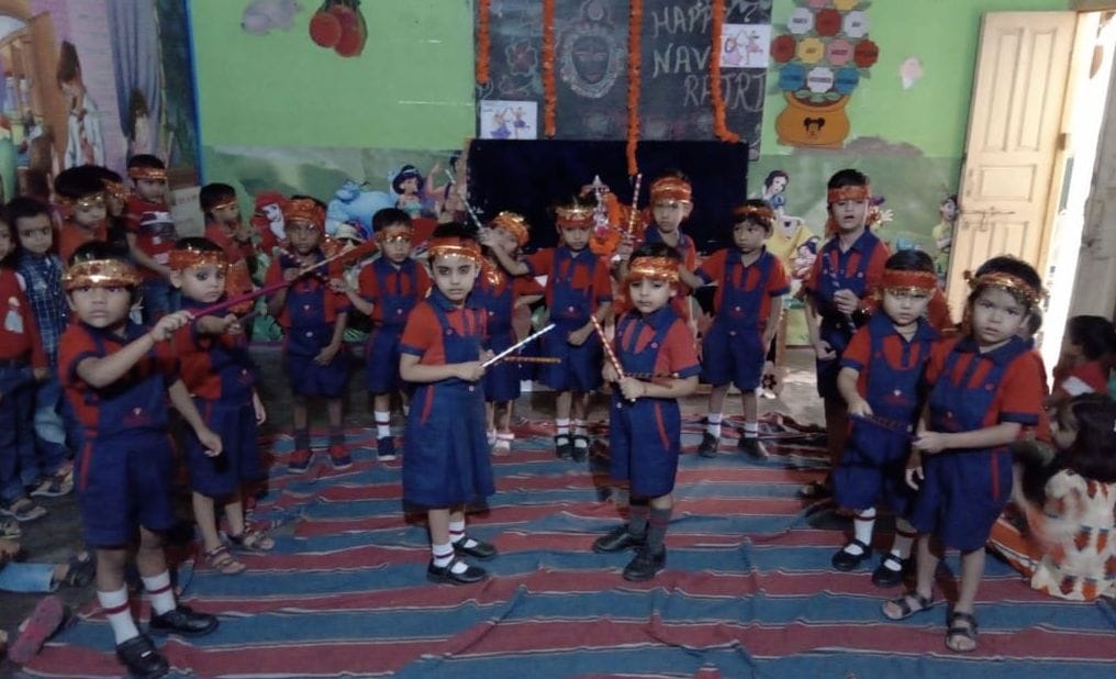 Youngsters played dandiya in Moti High School