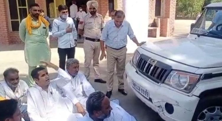 Farmers' talks with officials failed