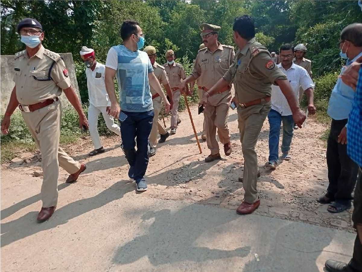 Ballia-Ghazipur face-to-face: Tension over laying of nets in river police on the spot