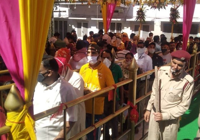 navrater in naina devi temple
