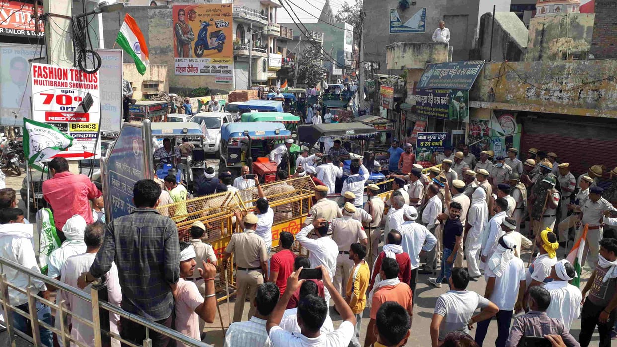 Farmers reached the helipad site by breaking police security, CM did not come