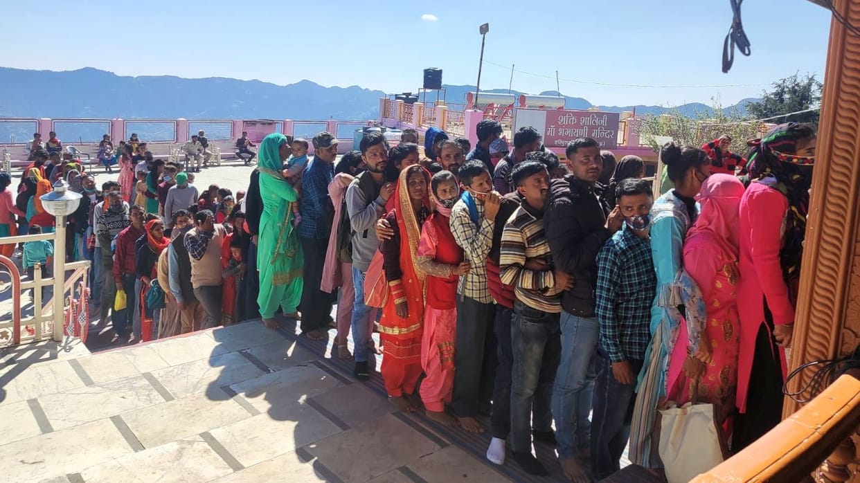 In Bala Sundari Temple Trilokpur, 37 thousand devotees got their heads renovated till Ashtami
