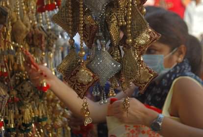 Big sale in markets because of festivals and marriage seasons.